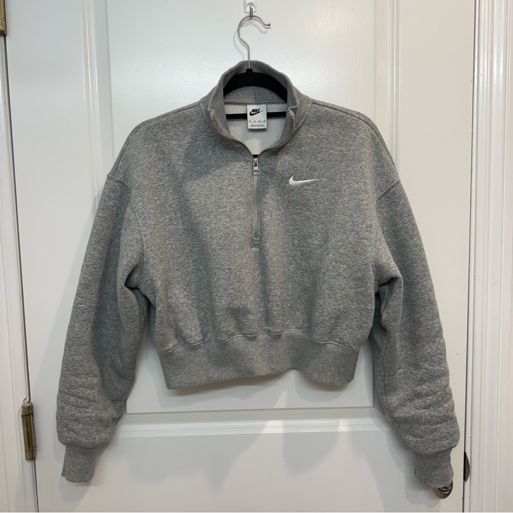 Nike Women's Heather Gray Cropped Half-Zip Jacket